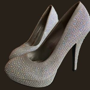 First Sight Silver Glitter Iridescent Crystal Rhinestone  Pumps